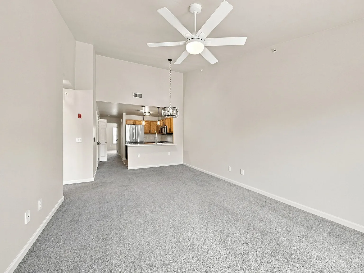 2 bed, 1210 sqft, $2,950 — Photo 2