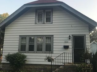 523 E Henry Clay St, Whitefish Bay, WI 53217