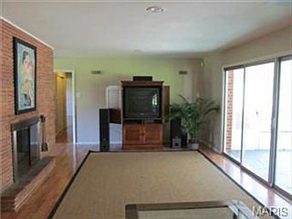 2nd image of 35 Ladue Estates Dr