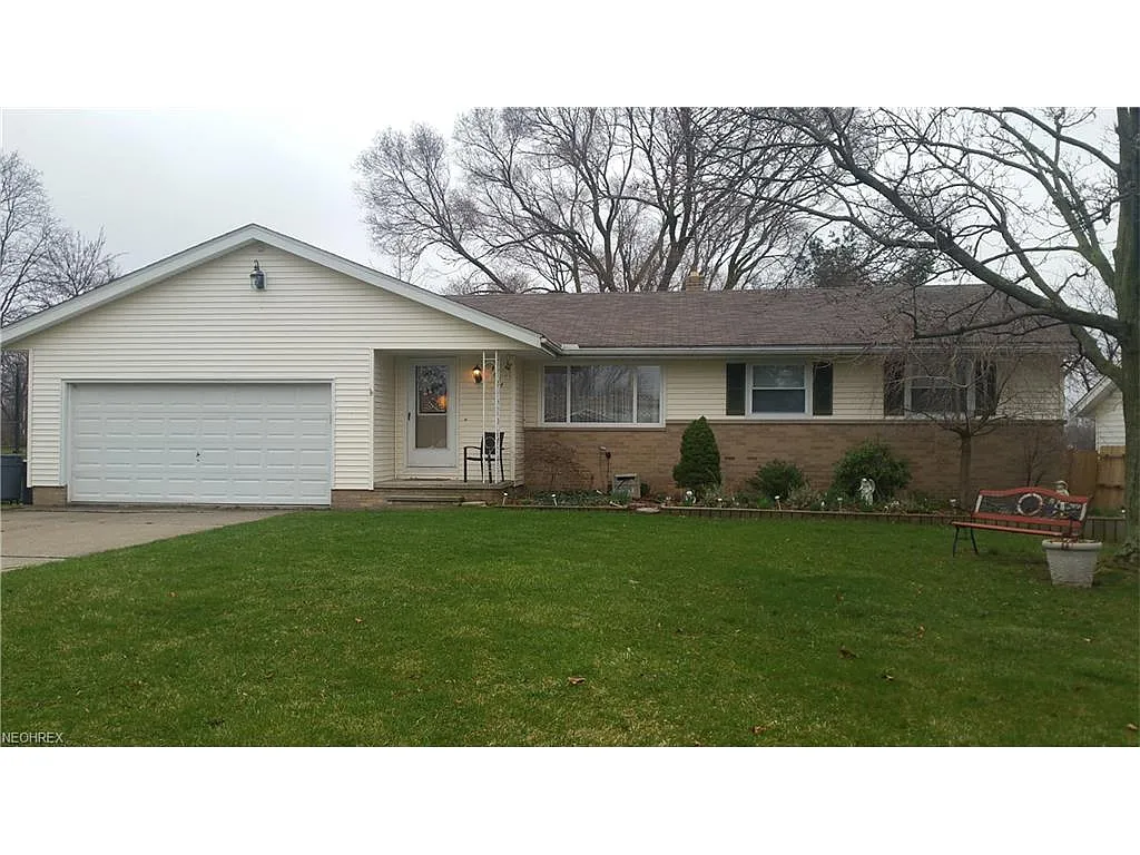 4634 Hickory Ridge Ave photo 1