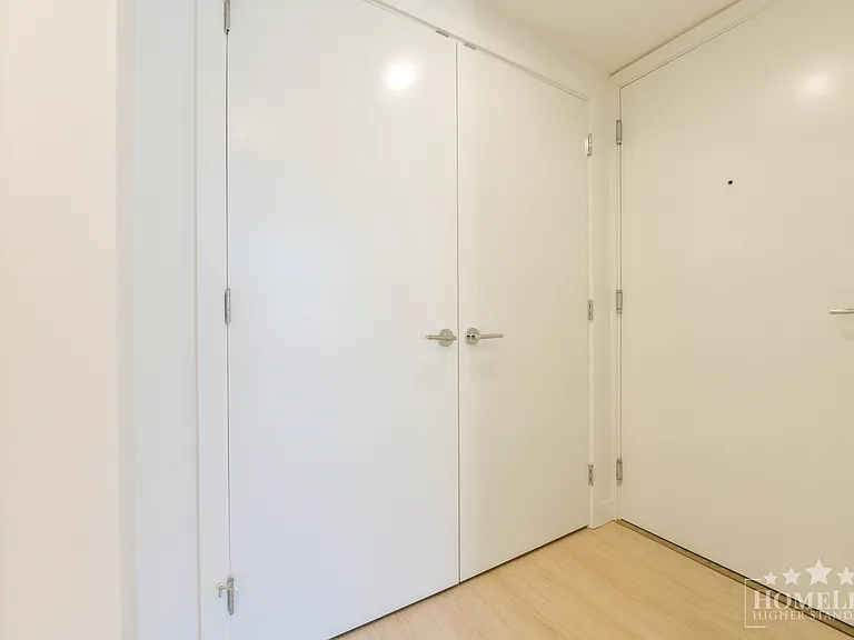 13675 107a Ave #812 — Photo 4