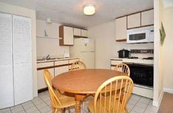 3rd image of 12B Durkin Dr