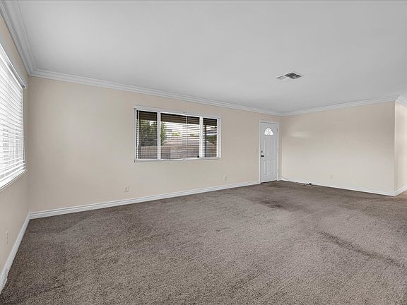 5th image of 11074 Knobb Ave