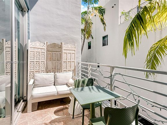 4th image of 3339 Virginia St APT 329
