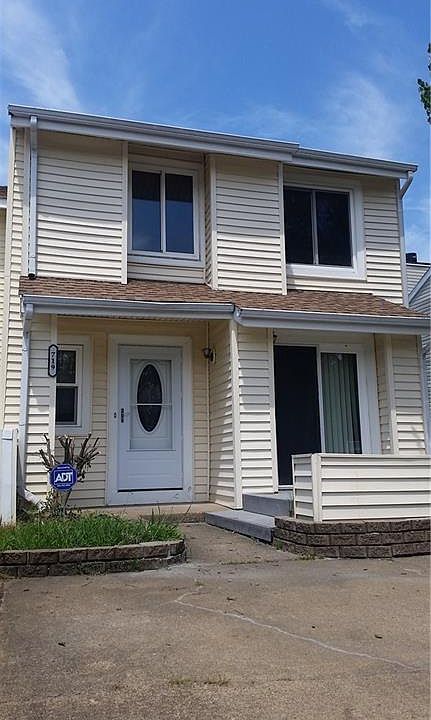 1st image of 719 Woodbox Dr