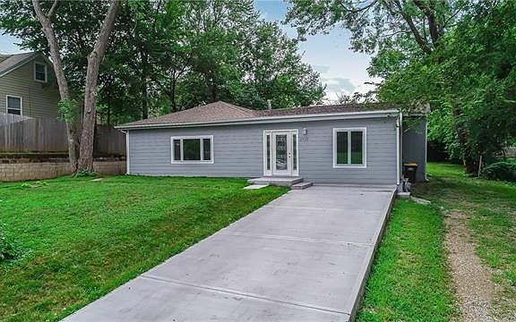 2nd image of 2938 S 9th Pl