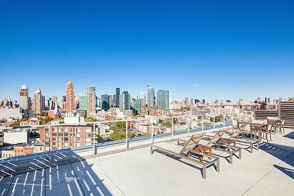 Sold by Modern Spaces | media 14