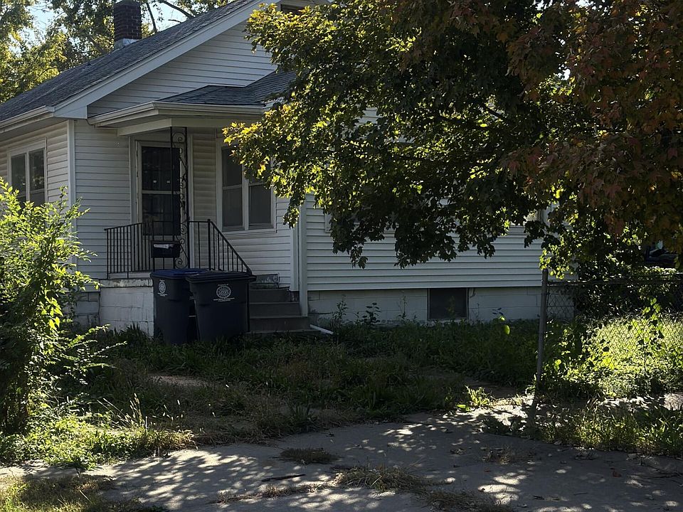 1st image of 2213 6th Ave