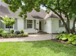 3901 W 57th Ter, Fairway, KS 66205