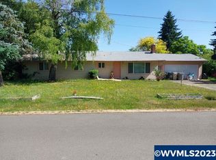 2122 SE Laura Ln, Dallas, OR 97338
