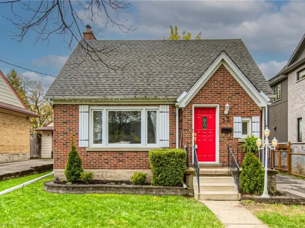 35 Pattandon Ave, Kitchener, ON N2M 3S6