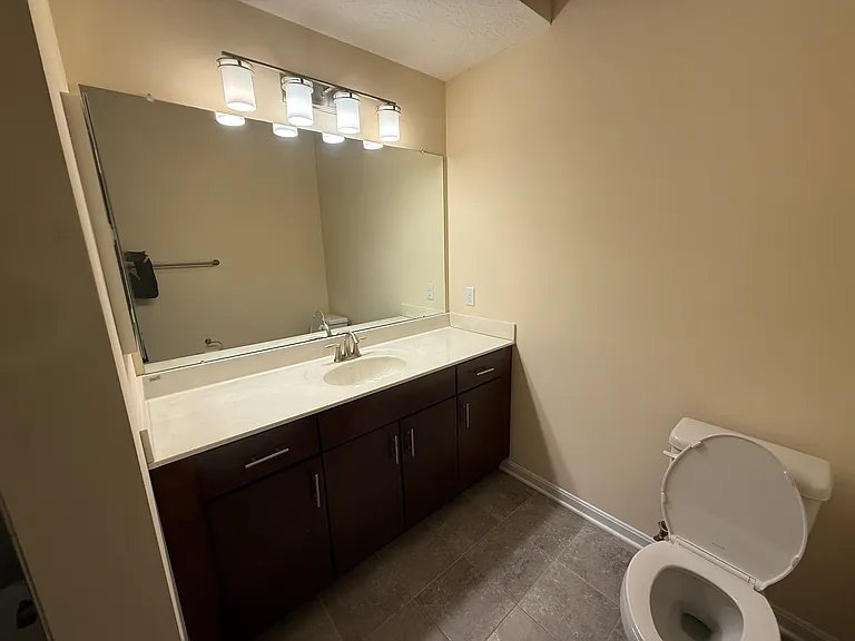 9335 Elizabeth Ln — Photo 18