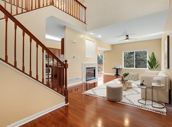 2nd image of 320 Abington Woods Dr