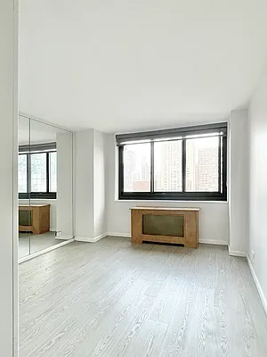 Rented by City Connections Realty | media 5