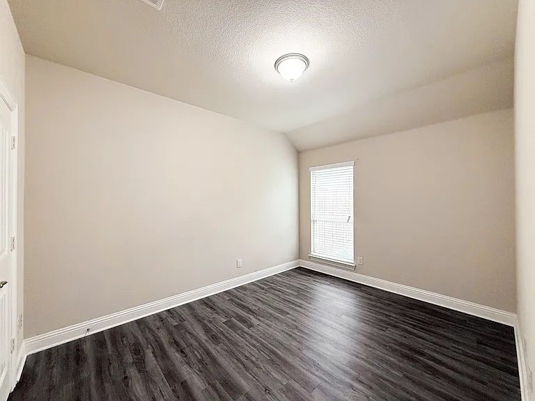 126 Wilmington Dr — Photo 9