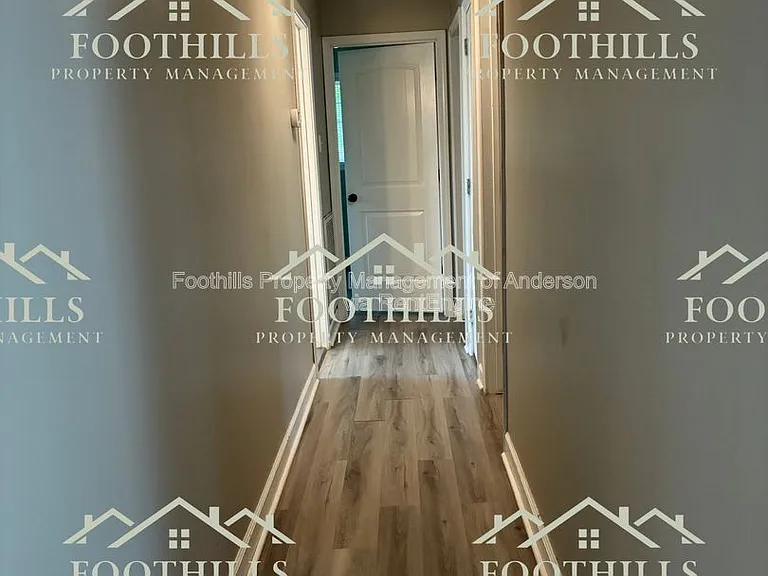 1109 Centerville Rd — Photo 7