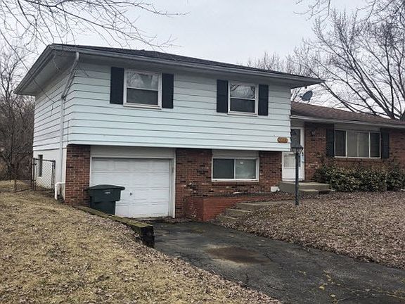 2nd image of 3368 Robin Hill Ct W