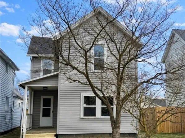914 S Lawn Ave, Coshocton, OH 43812