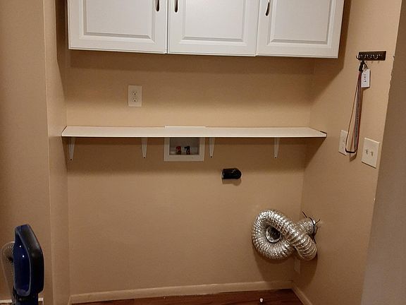 4th image of 11019 Creekwood Dr