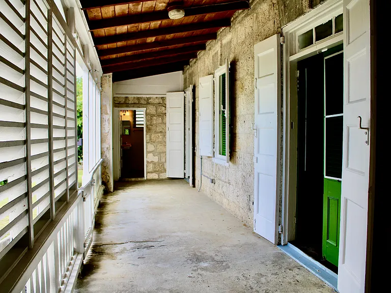 40 Jg La Grange We St — Photo 8