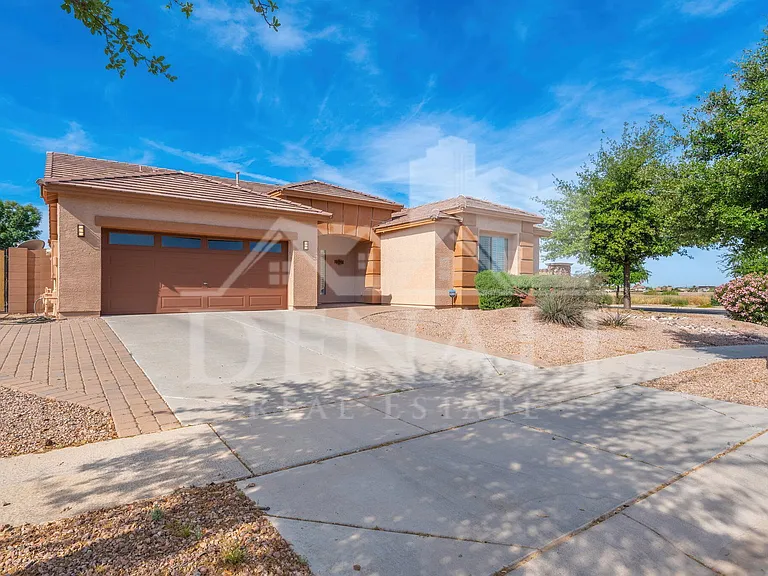 2881 E Tonto Dr — Photo 3