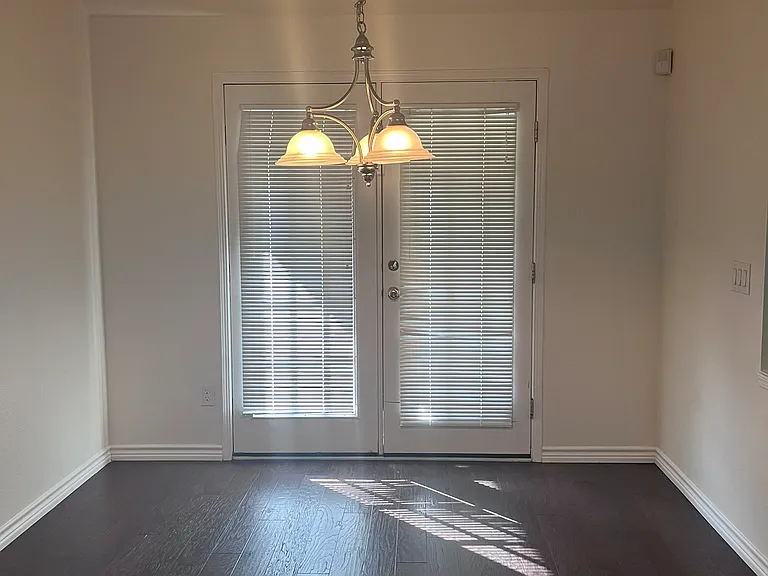 9021 Marthas Dr — Photo 20
