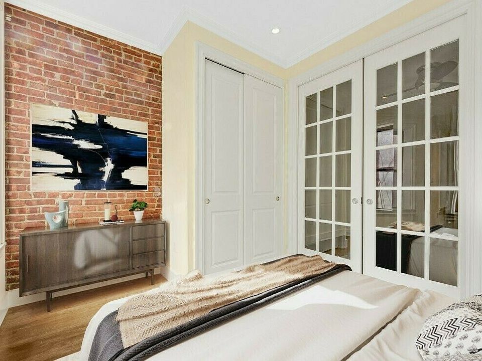 2nd image of 502 E 73rd St #D3