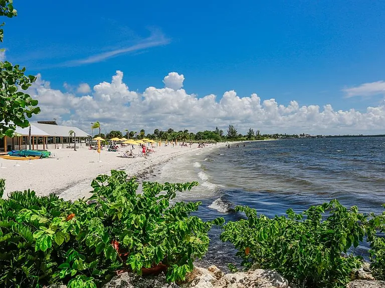 812 Bahia Del Sol Dr #A — Photo 34