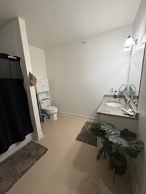 1 bed, 900 sqft, $2,200 — Photo 4