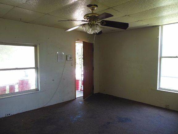 4th image of 3665 Hillside Ave