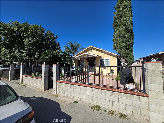 3rd image of 951 S Kern Ave