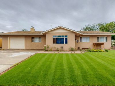 1523 Conchas St NE, Albuquerque, NM, 87112