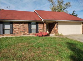 3201 Foxchase Ct, Lexington, KY 40515