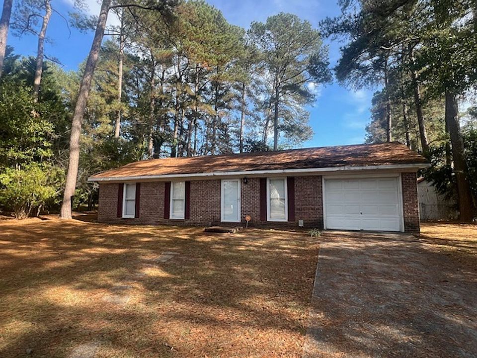 2nd image of 1517 Doncaster Dr
