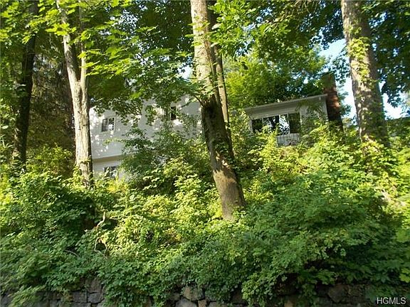 3rd image of 130 Lindsey Ave