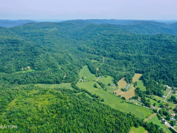 Wool Ln, Jellico, TN 37762