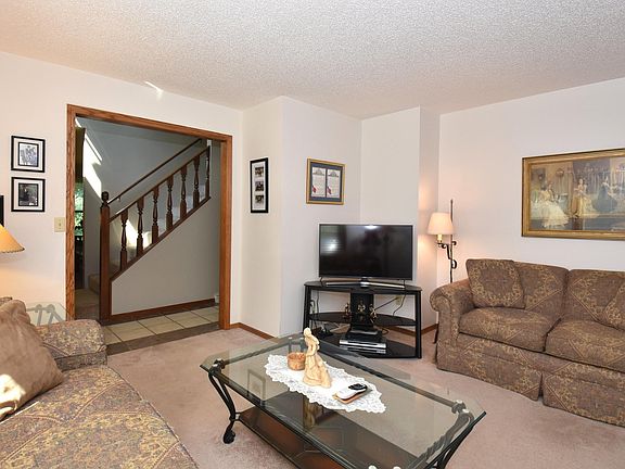 5th image of 3837 Nagawicka Shores Dr
