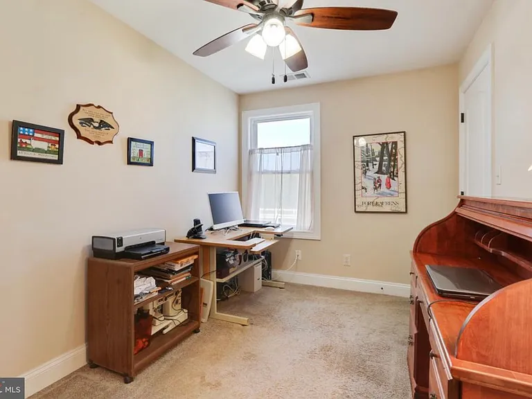 7808 Harbor Rd — Photo 32
