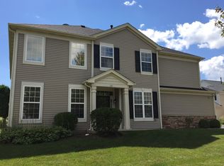 175 Durango Dr, Gilberts, IL 60136