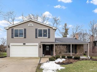 1441 Briarwood Dr, Naperville, IL 60540