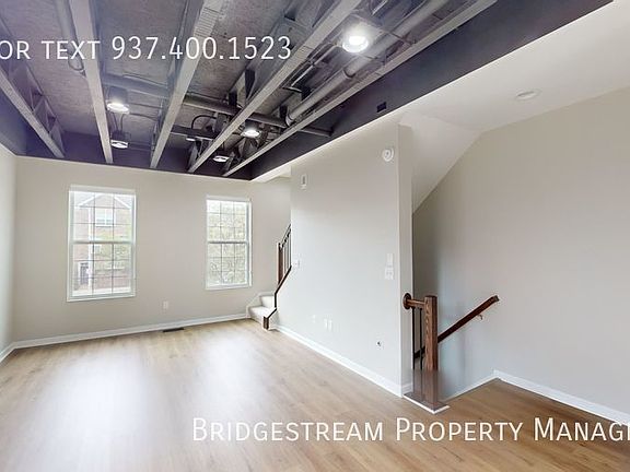5th image of 225 E 1st St