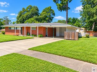 3301 Robinhood Ln, Texarkana, TX 75501