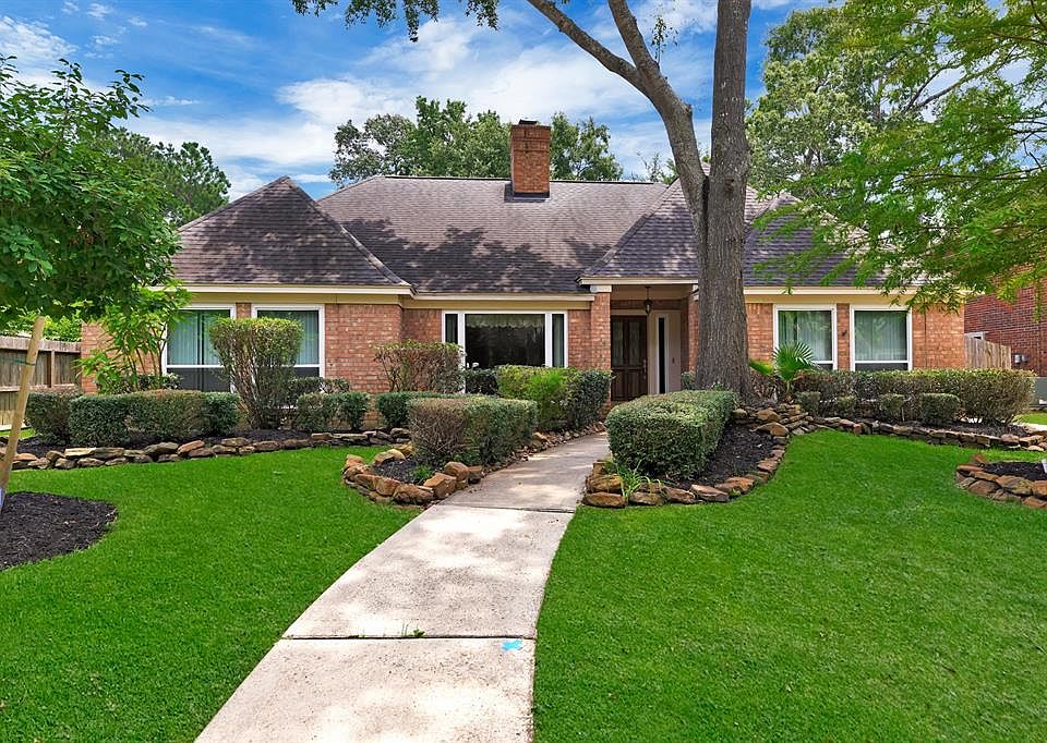 1st image of 4018 Rock Springs Dr
