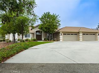 30030 McKenna Heights Ct, Valley Center, CA 92082