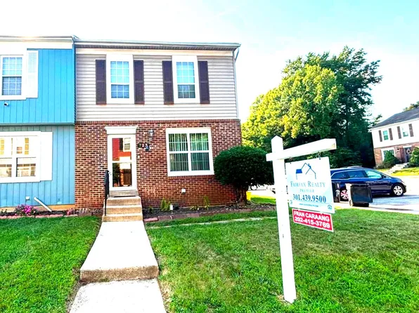 723 Saint Michaels Dr, Bowie, MD 20721