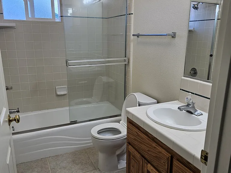 2220 Chanticleer Ave #3 — Photo 8