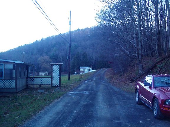 4th image of 26 Foust Ln