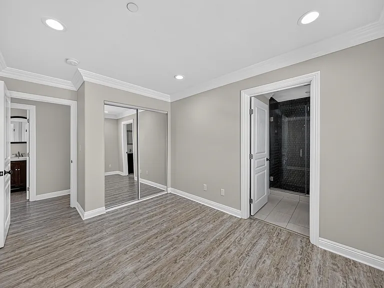 Bedroom 1 with Bathroom