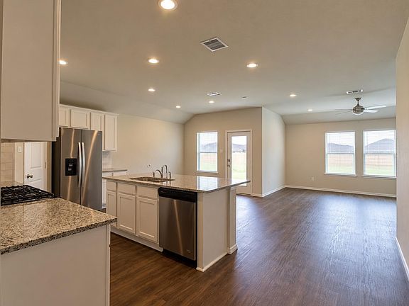 2nd image of 2903 Arbors Edge Ct