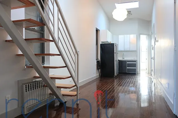 Rented by Rennit Inc. | media 18